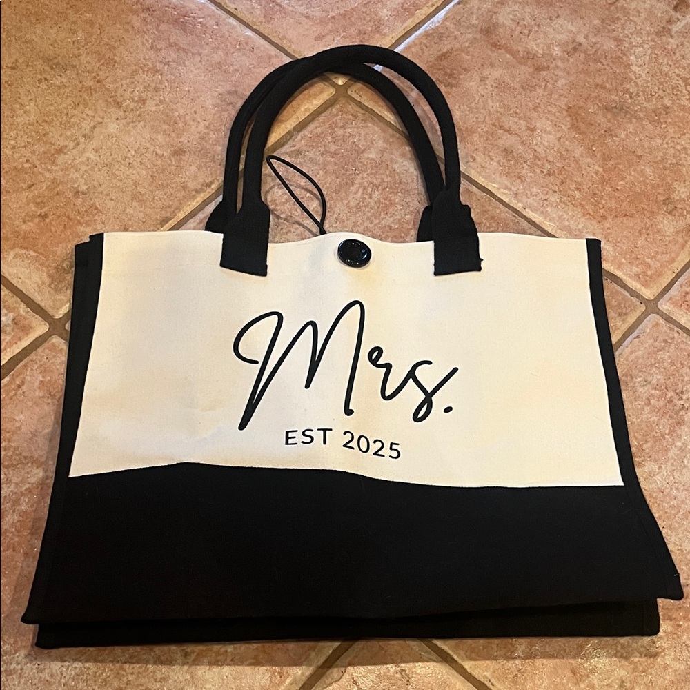 Black and cream MRS 2025 canvas Tote Bag NWOT